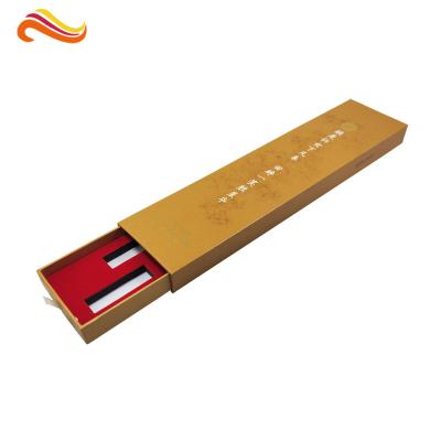 China Impressão deslocada de empacotamento dos tamanhos CMYK da caixa do cartão feito sob encomenda do papel do batom vária à venda
