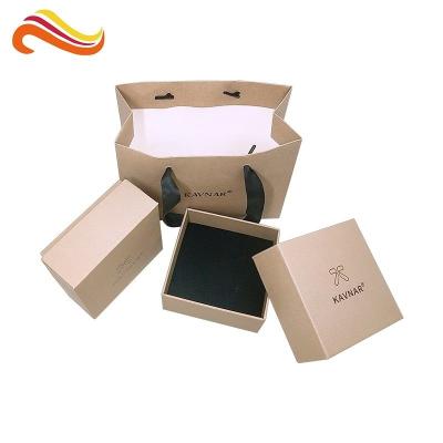 China Color modificado para requisitos particulares cajas de empaquetado del regalo del papel de la joyería del anillo con el parte movible de la espuma en venta