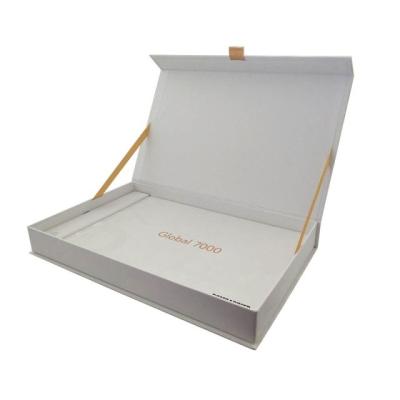 China Forma de empaquetado de las cajas del color del regalo blanco de la electrónica modificada para requisitos particulares con la aprobación de ROSH en venta