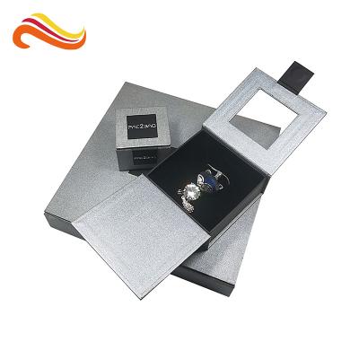 China Customized Size Gift Packaging Paper Boxes with Embossed Hot Stamping for sale