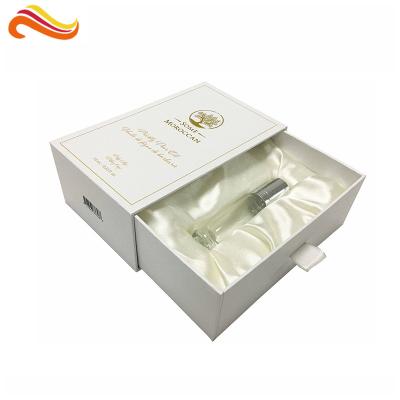 Chine Boîtes de papier cosmétiques d'emballage de couleur du parfum CMYK à vendre