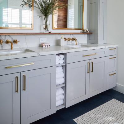 China Lacquer Storage Bathroom Vanity Units Modern Luxury Furniture Pale Grey Shaker for sale