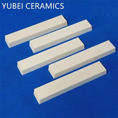 China 99% High Purity Alumina Ceramic Brick With High Wear Resistance for sale