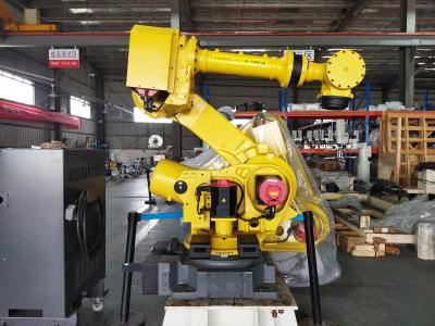 Chine R-2000ib/210f Robot FANUC utilisé 210 kg Charge utile 2655 mm de portée pour l'industrie à vendre
