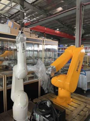 Китай Staubli TX90L использованный промышленный робот 12 кг полезной нагрузки и 1450 мм продается