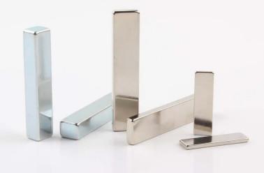 China Sintered Neodymium Bar Magnets NiCuNi Coating Custom Permanent Magnets Sample Available for sale