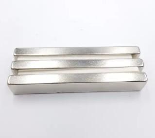 China Zn Coating Neodymium Bar Magnets N45 For Electric Machinery / Automobile for sale