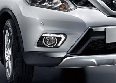 China Lâmpada desonesto da névoa da parte dianteira do estilo de Nissan X-Trail 2014 OE com luz running do dia à venda