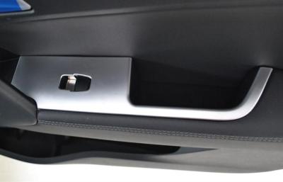 China Piezas interiores autos del ajuste de Hyundai IX25 2014, cubierta de Handrest del cromo del ABS en venta
