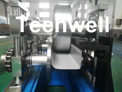China U-förmige nahtlose Gossen-Maschine, Gossen-Rolle, die Maschine für die Herstellung der Stahlregenwasser-Gosse bildet zu verkaufen