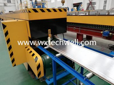 China la PU de 380m m hace espuma cadena de producción decorativa exterior aislada del panel de pared con la máquina de la capa en venta