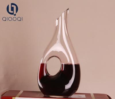 China Table Top Centerpieces Decoration Wholesale Cheap snake shape glass decanter for sale