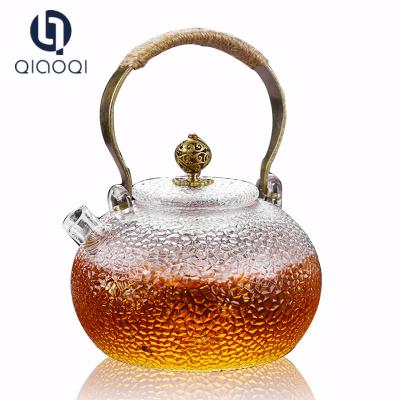 China New Arrival 700ml glass tea pot with tea strainer for sale