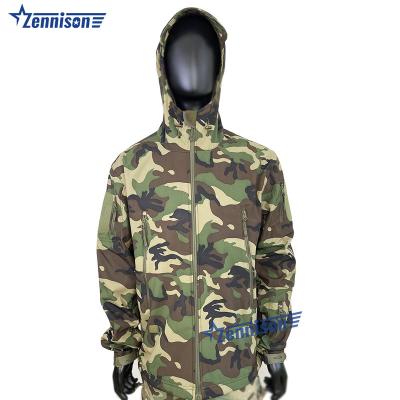 China Sustainable Woodland Color 3 Layers Warm And Breathable Fleece SoftShell Jacket Price for sale