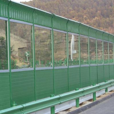 Chine Perspex acrylique de barrière de bruit de barrière de polycarbonate d'aéroport d'autoroute à vendre