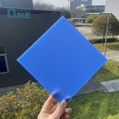 China Panel de plexiglás azul y blanco Cambiar de color de la señal azul Acrílico para uso nocturno en venta