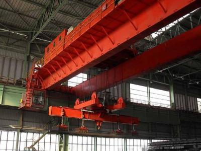 China Heavy Duty Double Girder Overhead Crane , Electromagnetic Overhead Crane Compact for sale
