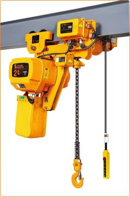 China 2000kg Low Headroom Chain Hoist Yellow Color Compact High Safety Performance for sale