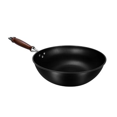 China 12.5inch Induction Compatible Wok 32cm Non Stick Frying Pan Ergonomic Design for sale