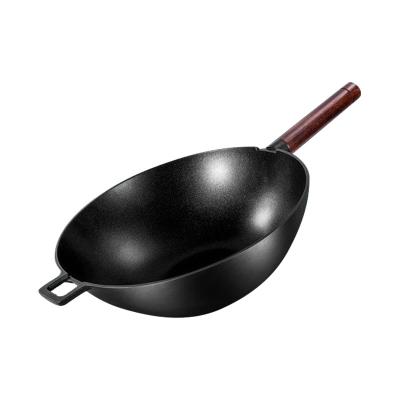 China Aluminum 32cm Frying Pan Non Stick Wok Heat Resistant With Wooden Handle for sale