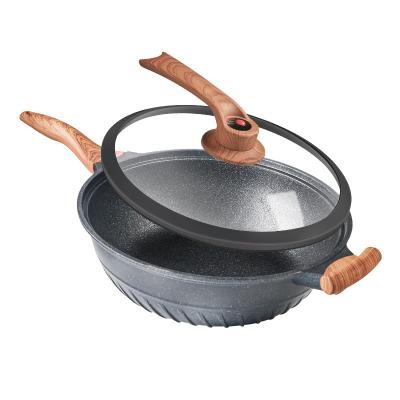 China Less Smoke 32cm Frying Pan Aluminum Cooking Pans 10.3cm Height With Glass Lid for sale