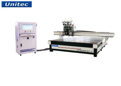 中国 UT2030X3多紡錘2030木CNCのルーター機械 販売のため