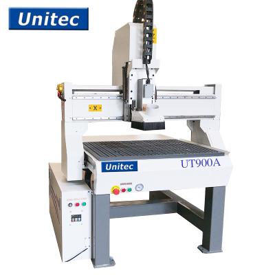 China 1.5KW 24000rpm Linear Guide UT900A CNC Woodworking Machine for sale