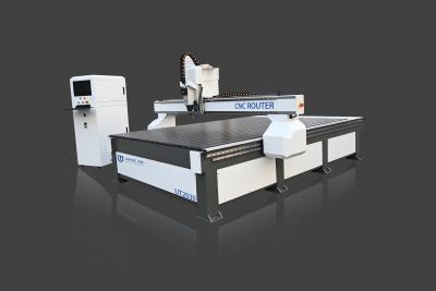 China 7.5KW Pump Woodworking CNC Router Machine With Durability For Sign Making for sale
