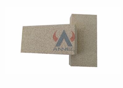 China Anti Corrosion Lime Kiln 1260C 2 Fe2O3 Insulating Fire Brick/High Alumina Insulating Brick for sale