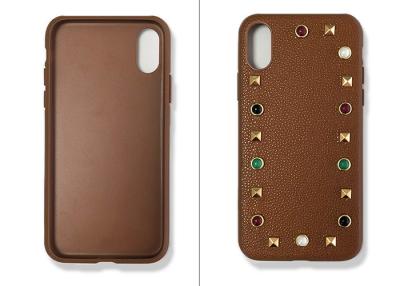 Chine Le silicone pointu de téléphone portable de conception enferme la caisse de protecteur de couverture arrière d'iPhone à vendre