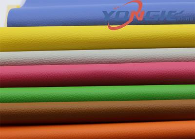 Chine Le matériel ignifuge de tissu de PVC a coloré le tissu de PVC pour les sièges de voiture des véhicules à moteur à vendre