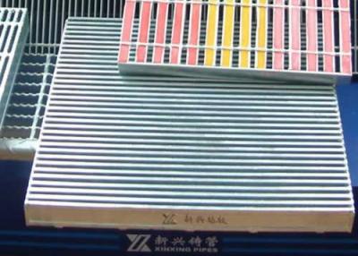 China Tapa de zanja de rejillas de acero para zanja lateral y zanja seccional general de tipo GT en venta