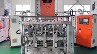 China Máquina de fabricação de bandejas de alumínio de 26 kW com quadro H branco e ajuste de RAM de 80 mm à venda