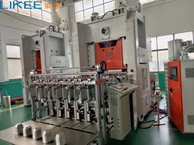 China Efficiency Siemens Motor Mitsubishi PLC Control Aluminium Foil Container Making Machine Te koop