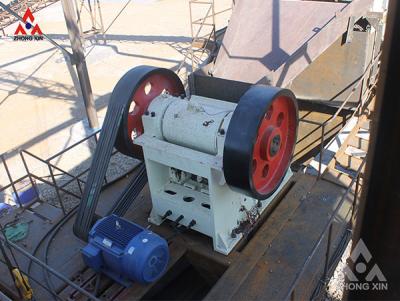 China Máquina de esmagamento eficiente industrial, equipamento do triturador de maxila para a pedra de mineração à venda