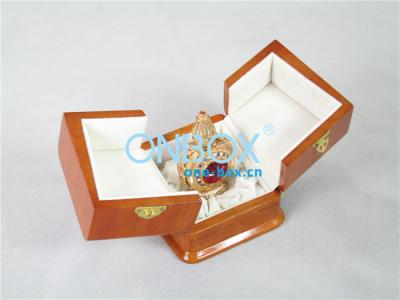 China SAP51167 Solid Wooden Perfume Box In High Gloss Painting for sale