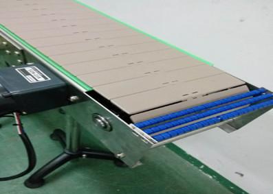 China Customized Slat Chain Conveyor for Different Material Handling Needs for sale