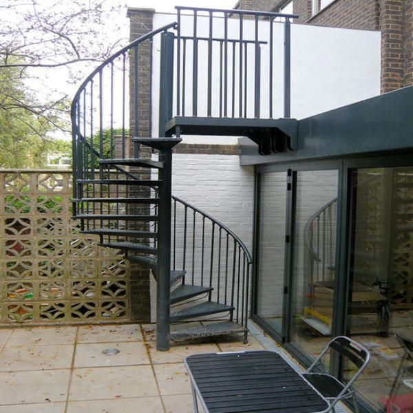 Quality Indoor / Outdoor Modern Steel Spiral Stairs With Stainless Balustrade for sale