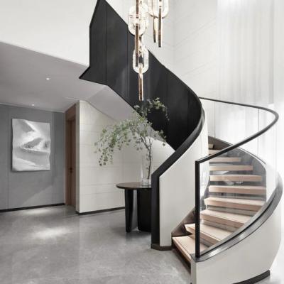 Chine Bande de roulement en spirale en acier de marbre adaptée aux besoins du client de verre feuilleté d'arc d'escalier à vendre