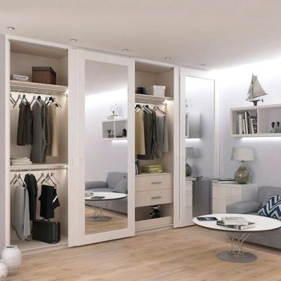 China Dormitorio casero que resbala los muebles dobles de encargo del armario del armario del guardarropa de la puerta del espejo en venta