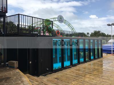 China Luxury Prefab Modern Portable Container Swimming Pool With High Strength Glass Wall à venda