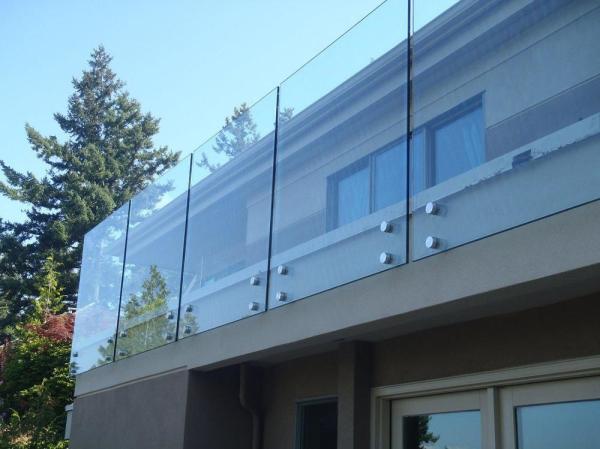 Quality 12mm Tempered Glass Interior Stair Railings Stainless Steel Balcony Balustrade for sale