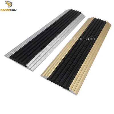 China Black Rubber Floor Transition Strip Non Slip 46.7mm Width SGS Certified for sale