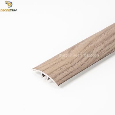 Chine Bande de transition en bois de plancher d'ODM d'OEM, profil 29.2mm de seuil de porte à vendre