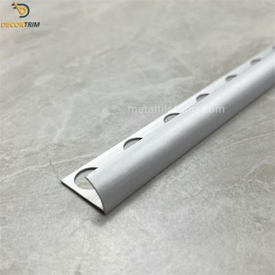 中国 Tile Corner Trim Aluminum Silver Aluminium Tile Trim Wall Corner Accessories 販売のため