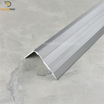 China Metal Trim Marble Stair Nosing Tile Trim Protective Edge Trim Te koop
