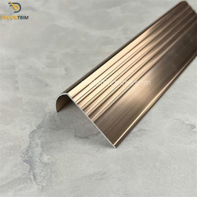 China Coffee Color Stair Nosing Tile Trim For Stair Edge Protection Decoration en venta