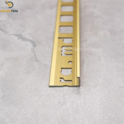 China Metal Tile Trim Strips Profile Tile Edging Strip Metal Tile Trims en venta