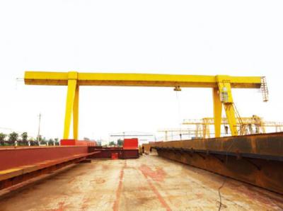 China MH Type Span 35m 20t A4 Single Girder Gantry Crane with cantilever for sale