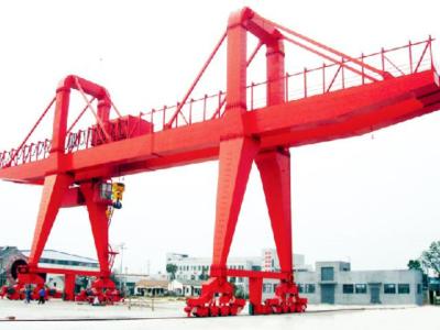 China 400t Door Type Crane Span 47m Double Girder Gantry Crane for sale